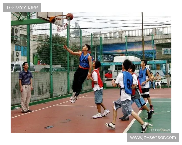 篮球精神与技巧的完美结合 如何提升个人实力与团队协作能力