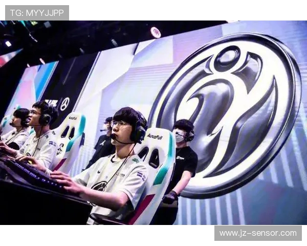 IG战队在CSGO中的灵活性变革引发热议与战术创新探讨