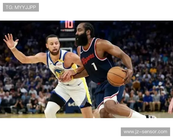 1516赛季勇士与快船的激烈对决回顾与精彩瞬间分析