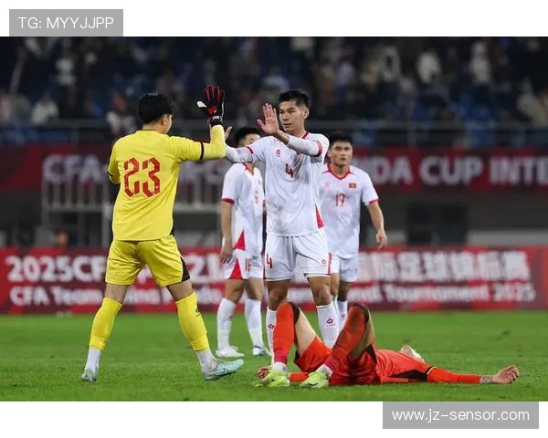 U22国足迎战越南队全力争胜期待年轻球员展现实力与风采